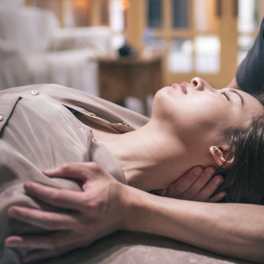 ヘッドマッサージで眠りに